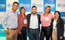 Salomón Garzón, Lucero Rodríguez, Andrés Felipe Cardona, Johanna Ramírez y Liliana Buriticá, grupo de tecnología de La Pipa.